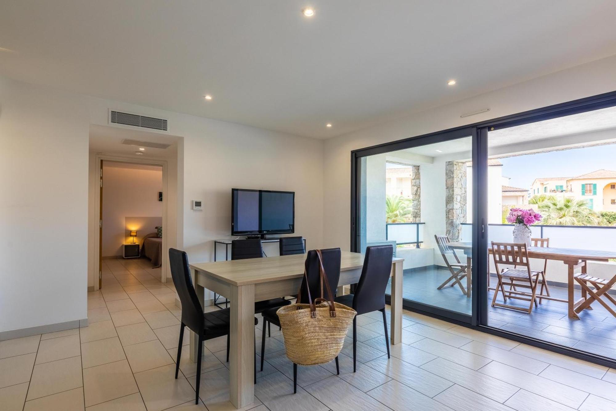 Les Alizes Residence & Spa LʼÎle-Rousse エクステリア 写真