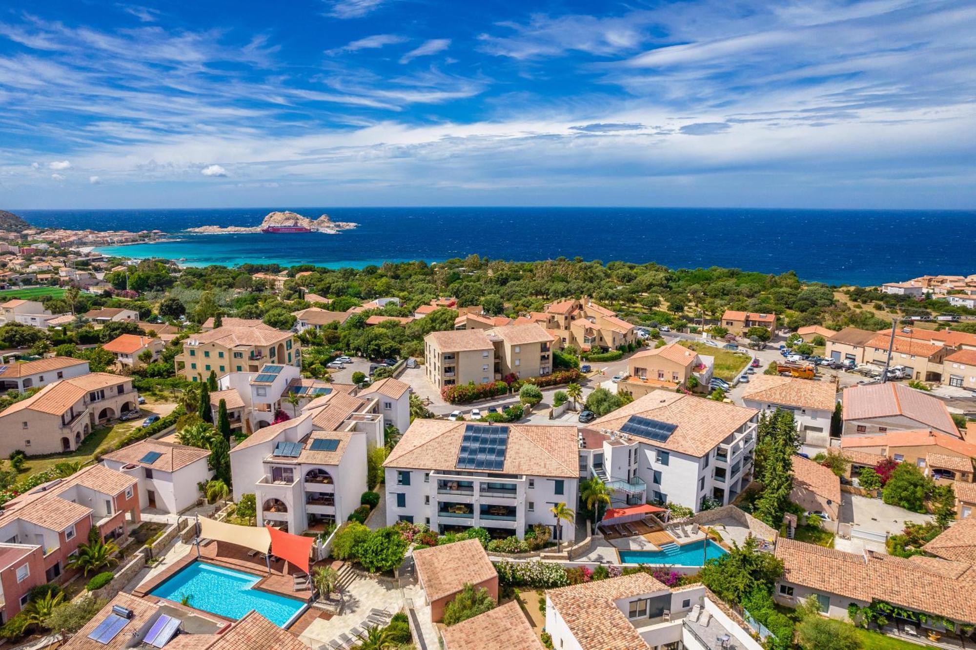 Les Alizes Residence & Spa LʼÎle-Rousse エクステリア 写真