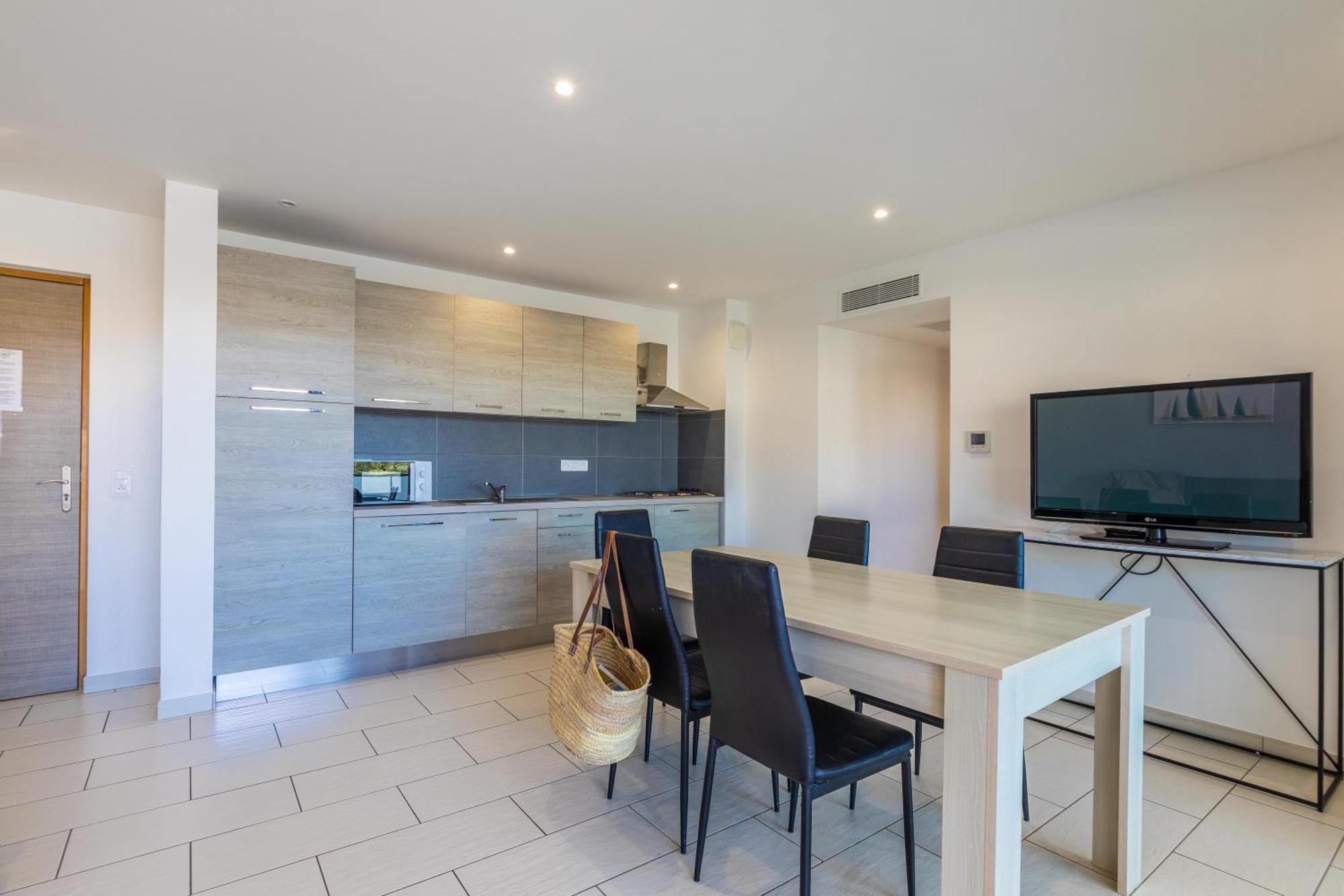 Les Alizes Residence & Spa LʼÎle-Rousse エクステリア 写真